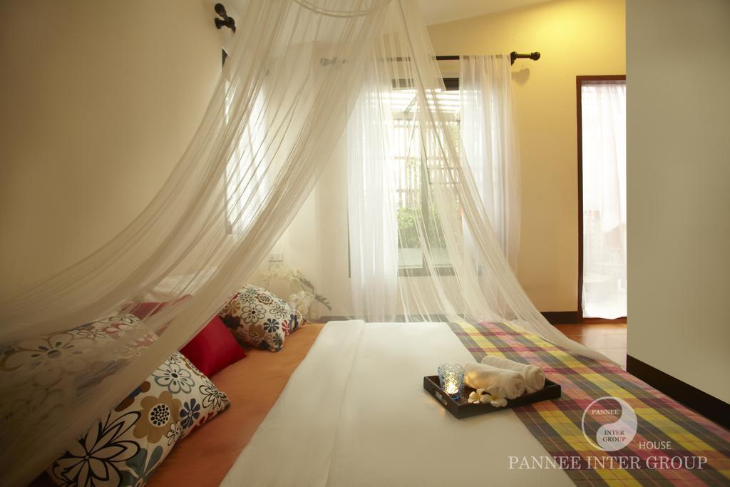 Pannee House 2*